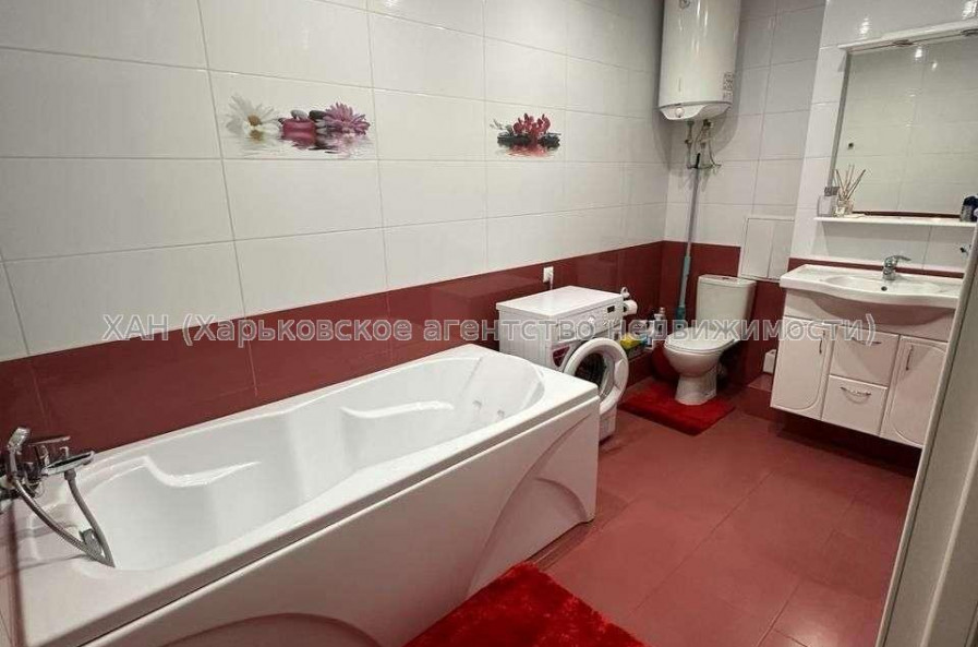 Продам квартиру, Новоалександровская ул. , 2  ком., 68 м², авторский дизайн 