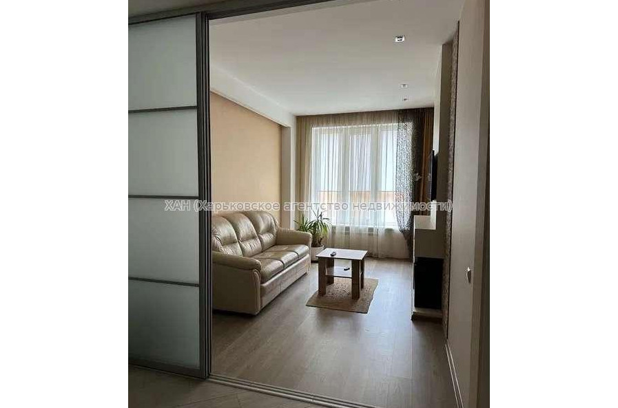 Продам квартиру, Новоалександровская ул. , 2  ком., 68 м², авторский дизайн 
