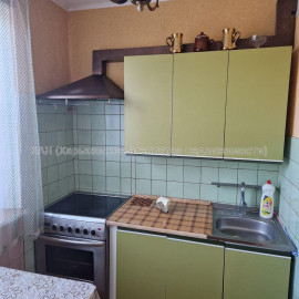 Продам квартиру, Ахсарова Энвера ул. , 1  ком., 33 м², частичный ремонт