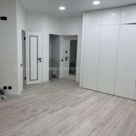 Продам квартиру, Большая Панасовская ул. , 2  ком., 60 м², капитальный ремонт