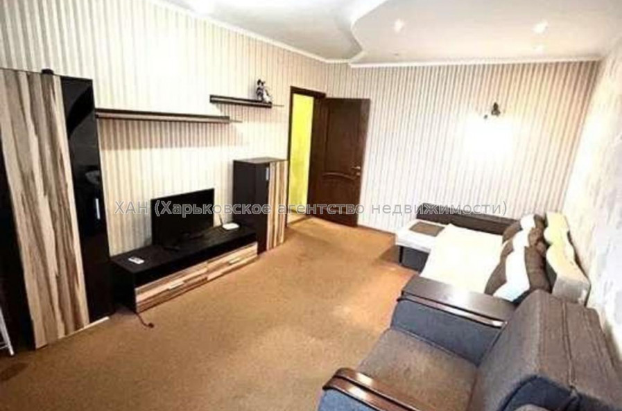 Продам квартиру, Молочная ул. , 2 кім., 51 м², косметический ремонт 