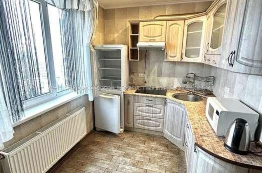 Продам квартиру, Молочная ул. , 2 кім., 51 м², косметический ремонт 