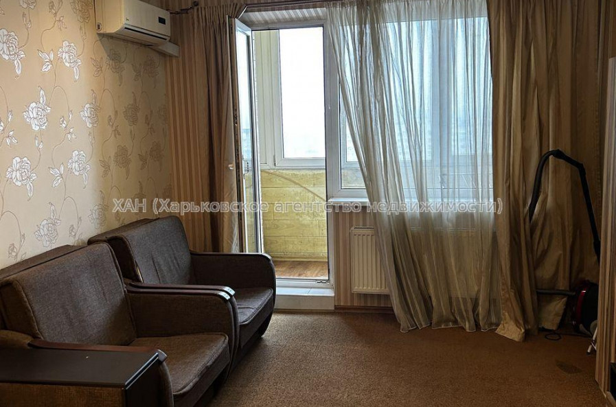 Продам квартиру, Молочная ул. , 2 кім., 51 м², косметический ремонт 
