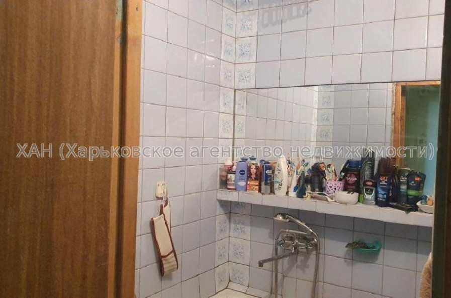 Продам квартиру, Гвардейцев Широнинцев ул. , 3  ком., 67 м², косметический ремонт 