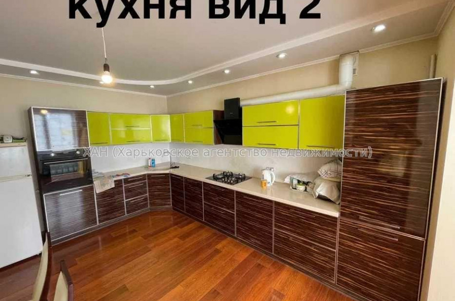 Продам квартиру, Лебединская ул. , 3 кім., 117 м², евроремонт 