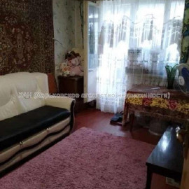Продам квартиру, Танкопия ул. , 3 кім., 65 м², косметический ремонт