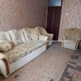 Продам квартиру, Валентиновская ул. , 3  ком., 68 м², косметический ремонт
