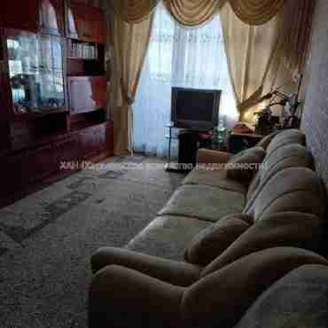 Продам квартиру, Валентиновская ул. , 3  ком., 68 м², косметический ремонт 
