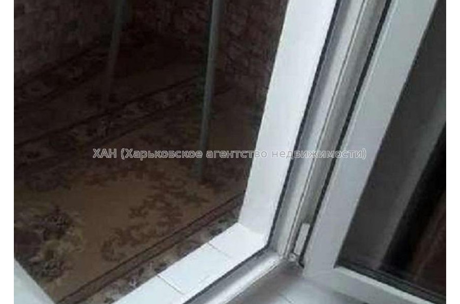 Продам квартиру, Валентиновская ул. , 3  ком., 68 м², косметический ремонт 