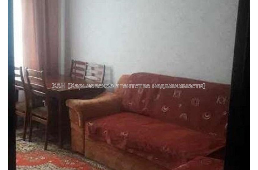 Продам квартиру, Валентиновская ул. , 3  ком., 68 м², косметический ремонт 