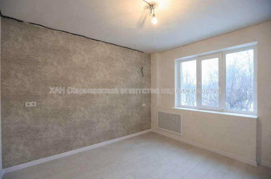 Продам квартиру, Волонтерская ул. , 3  ком., 72 м², капитальный ремонт 