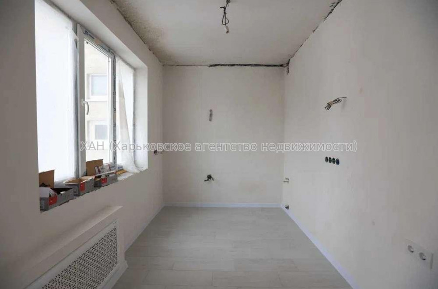 Продам квартиру, Волонтерская ул. , 3  ком., 72 м², капитальный ремонт 