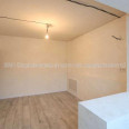 Продам квартиру, Волонтерская ул. , 3  ком., 72 м², капитальный ремонт 