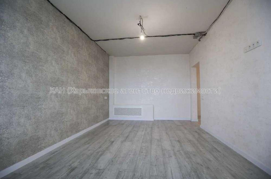 Продам квартиру, Волонтерская ул. , 3  ком., 72 м², капитальный ремонт 
