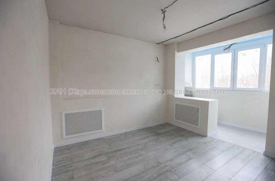 Продам квартиру, Волонтерская ул. , 3  ком., 72 м², капитальный ремонт 