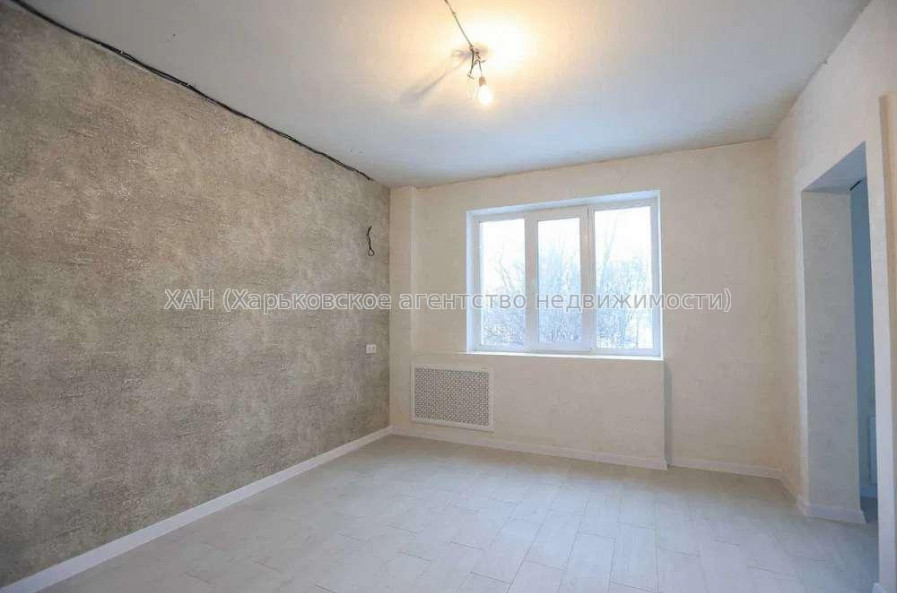 Продам квартиру, Волонтерская ул. , 3  ком., 72 м², капитальный ремонт 