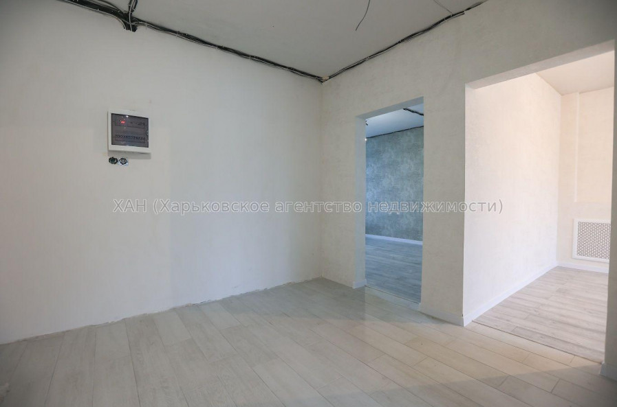 Продам квартиру, Волонтерская ул. , 3  ком., 72 м², капитальный ремонт 