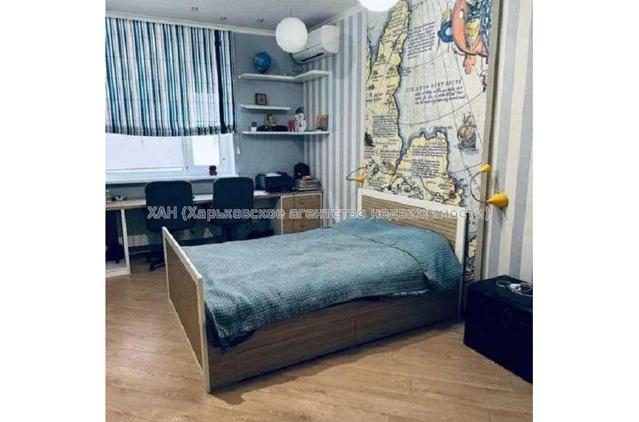 Продам квартиру, Новоалександровская ул. , 3 кім., 106 м², евроремонт 