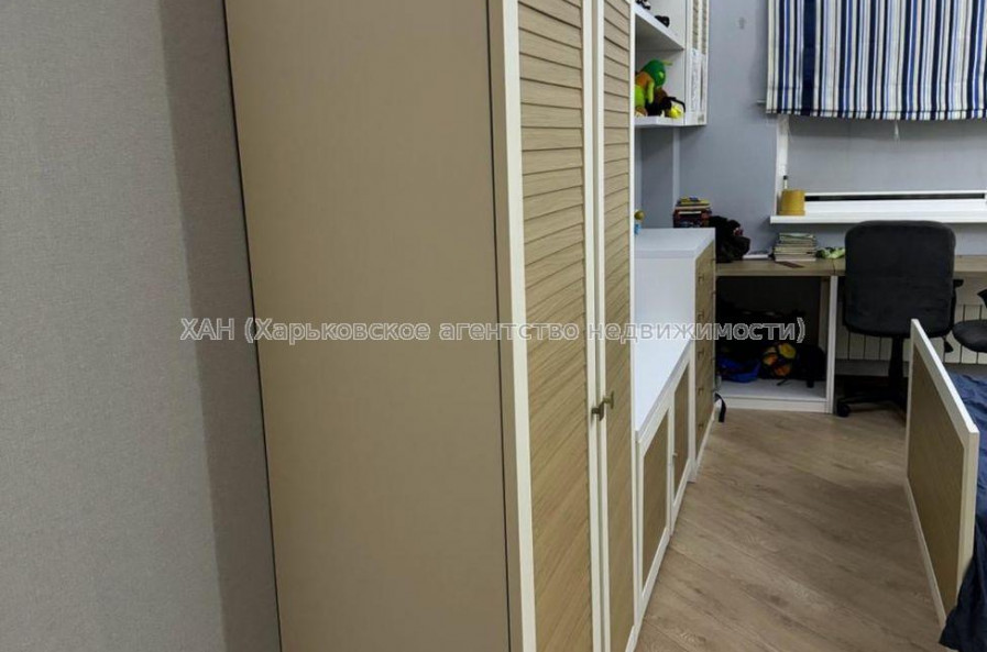 Продам квартиру, Новоалександровская ул. , 3  ком., 106 м², евроремонт 