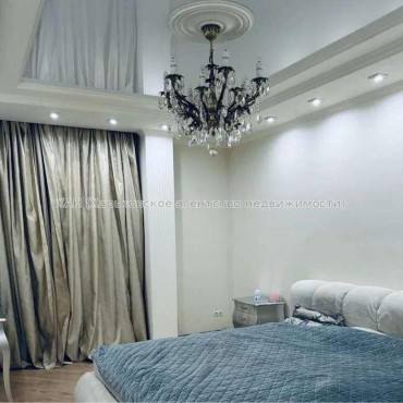 Продам квартиру, Новоалександровская ул. , 3  ком., 106 м², евроремонт 