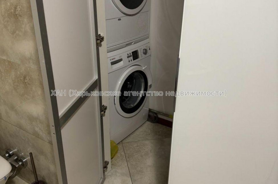 Продам квартиру, Новоалександровская ул. , 3  ком., 106 м², евроремонт 