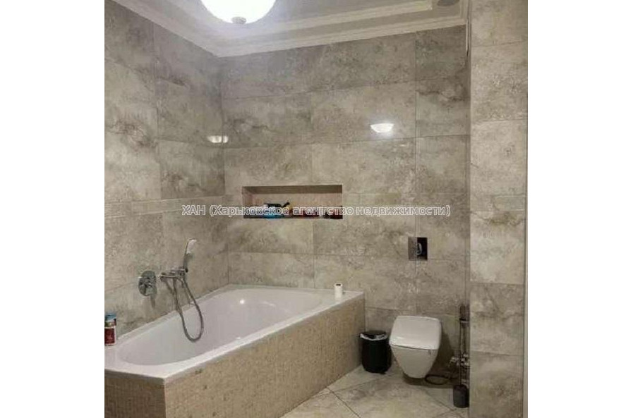 Продам квартиру, Новоалександровская ул. , 3  ком., 106 м², евроремонт 