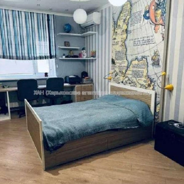 Продам квартиру, Новоалександровская ул. , 3  ком., 106 м², евроремонт 
