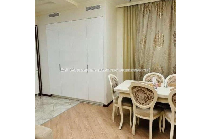 Продам квартиру, Новоалександровская ул. , 3  ком., 106 м², евроремонт 