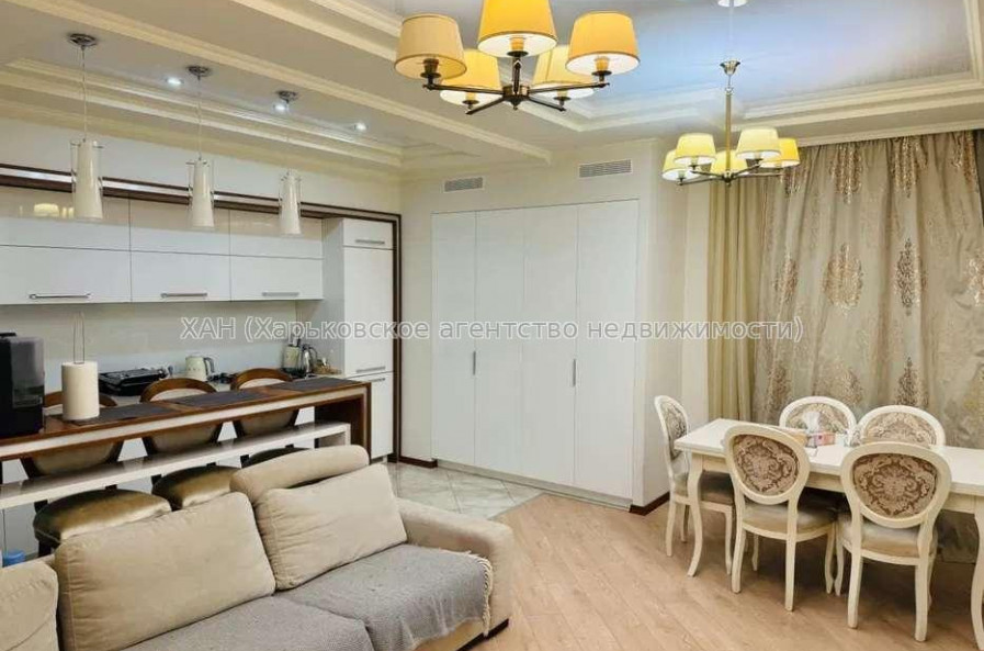 Продам квартиру, Новоалександровская ул. , 3  ком., 106 м², евроремонт 