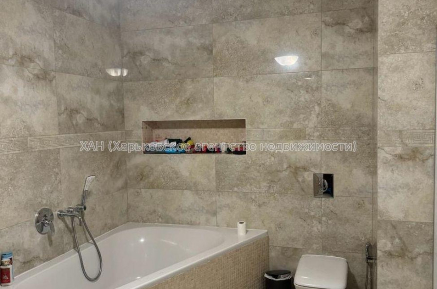 Продам квартиру, Новоалександровская ул. , 3  ком., 106 м², евроремонт 