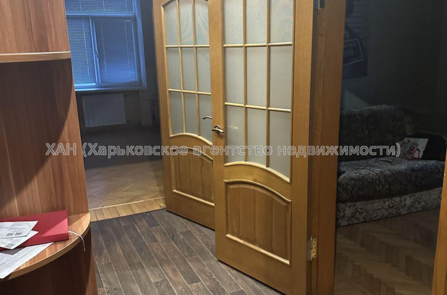 Продам квартиру, Короленко пер. , 2 кім., 59 м², капитальный ремонт 