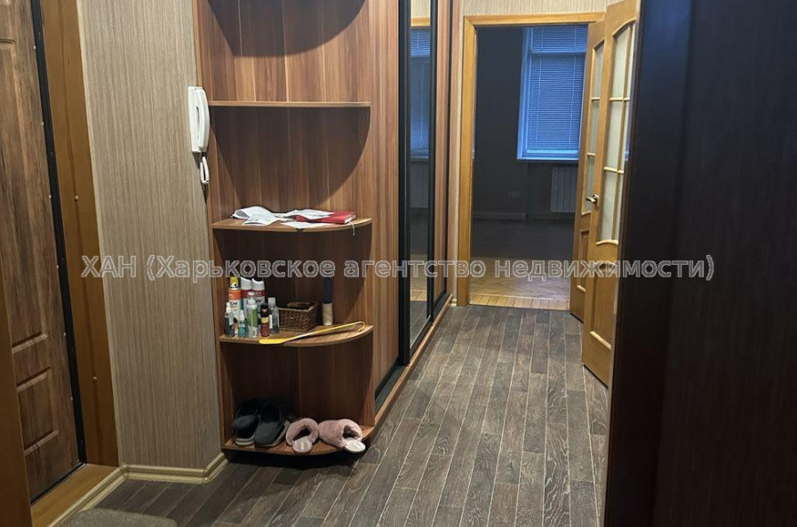 Продам квартиру, Короленко пер. , 2 кім., 59 м², капитальный ремонт 