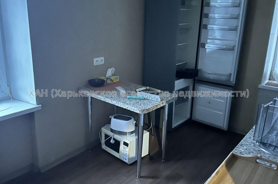 Продам квартиру, Короленко пер. , 2 кім., 59 м², капитальный ремонт 