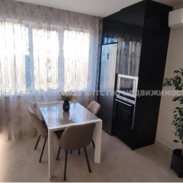 Продам квартиру, Сухумская ул. , 1  ком., 53 м², евроремонт 