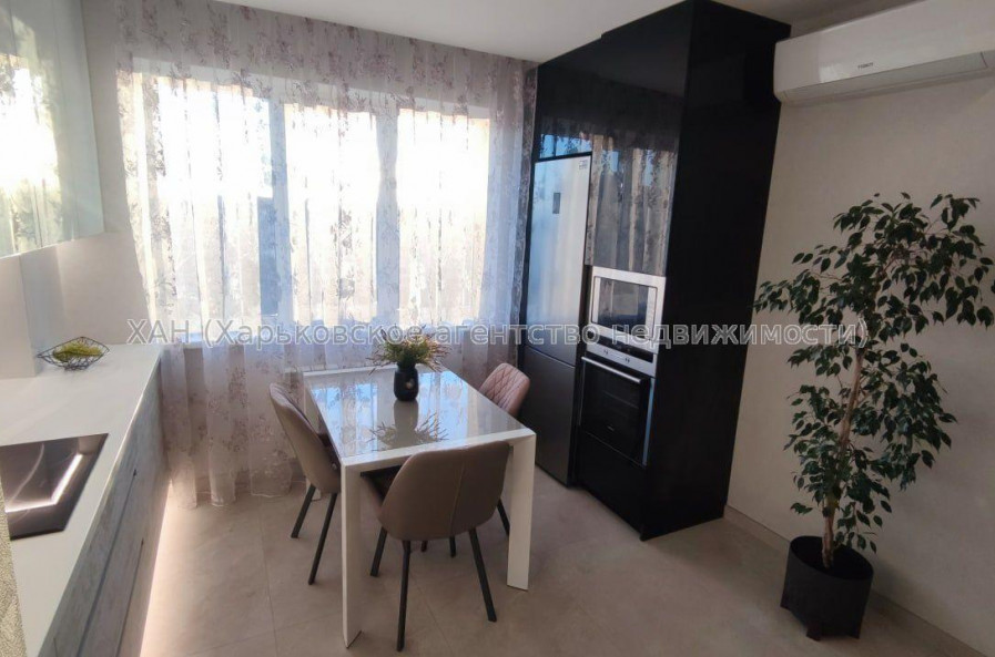 Продам квартиру, Сухумская ул. , 1  ком., 53 м², евроремонт 