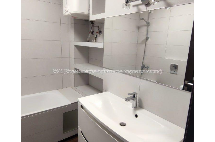 Продам квартиру, Сухумская ул. , 1  ком., 53 м², евроремонт 