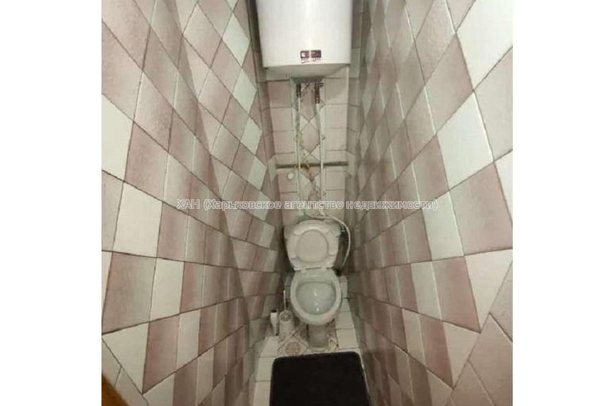 Продам квартиру, Валентиновская ул. , 3  ком., 65 м², косметический ремонт 