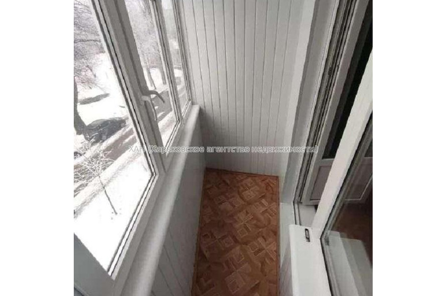 Продам квартиру, Валентиновская ул. , 3  ком., 65 м², косметический ремонт 