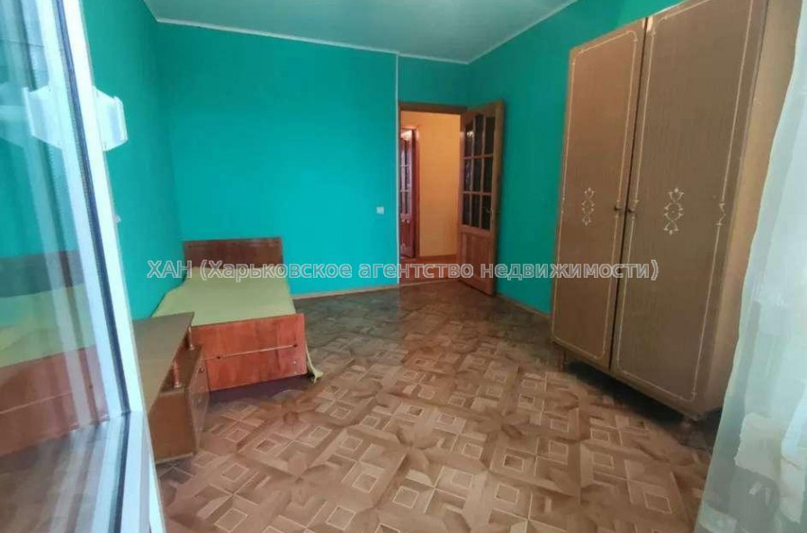 Продам квартиру, Валентиновская ул. , 3  ком., 65 м², косметический ремонт 
