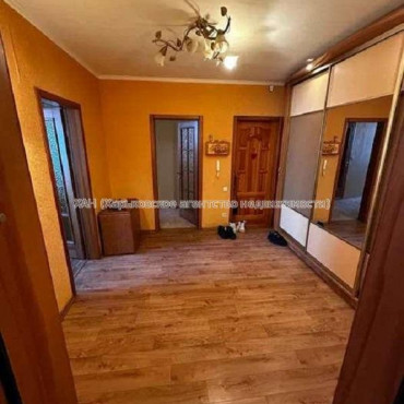 Продам квартиру, Астрономическая ул. , 3  ком., 87 м², косметический ремонт 