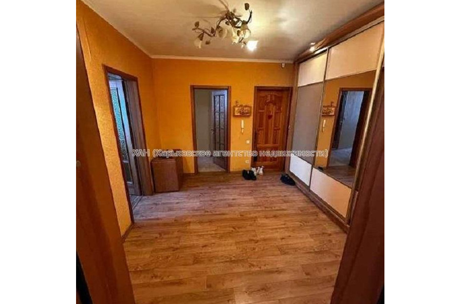Продам квартиру, Астрономическая ул. , 3  ком., 87 м², косметический ремонт 