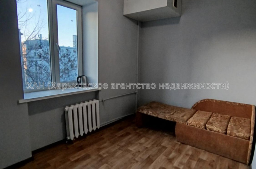 Продам квартиру, Мироносицкая ул. , д. 65 , 2 кім., 50 м², косметический ремонт 