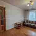 Продам квартиру, Золочевская ул. , 2  ком., 52 м², капитальный ремонт 