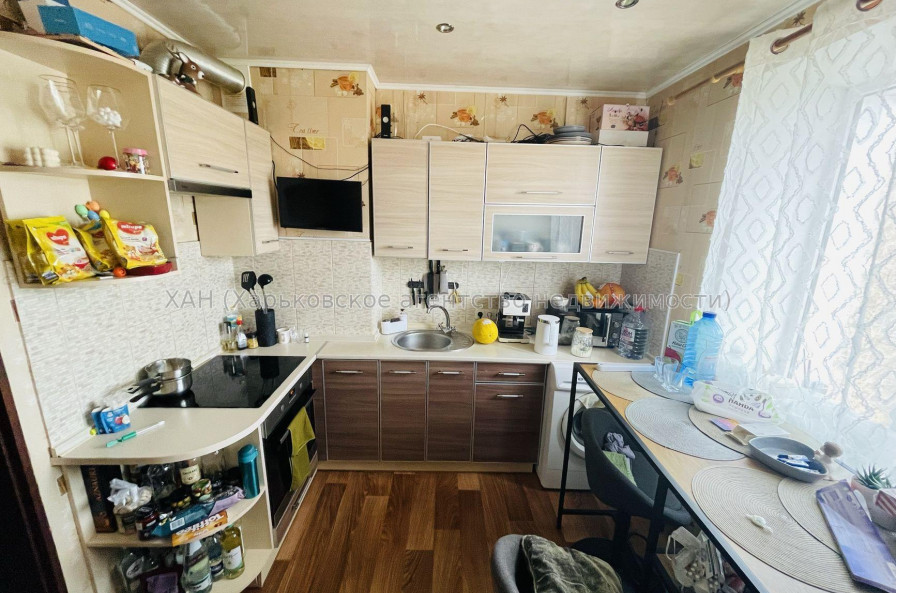 Продам квартиру, 1  ком., 34 м², капитальный ремонт 