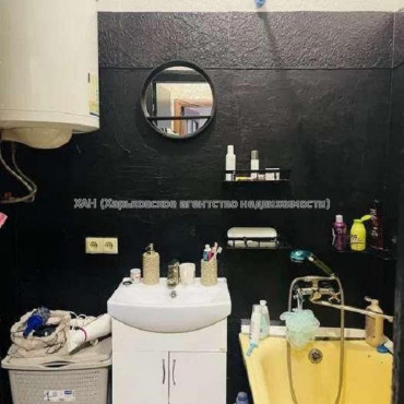 Продам квартиру, 1 кім., 34 м², капитальный ремонт 