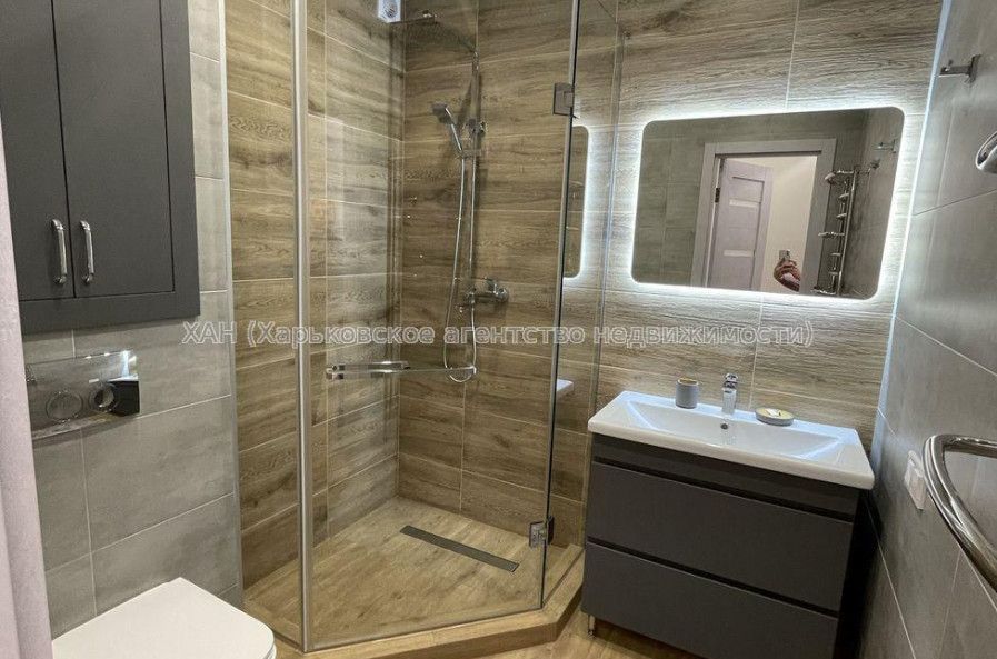 Продам квартиру, Науки просп. , 1  ком., 33 м², евроремонт 