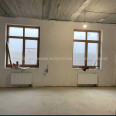Продам квартиру, Динамовская ул. , 2 кім., 82 м², без внутренних работ 