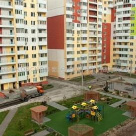 Продам квартиру, Гвардейцев Широнинцев ул. , 2  ком., 76 м², без внутренних работ