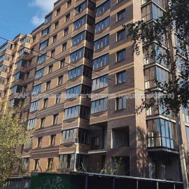 Продам квартиру, Олимпийская ул. , 3 кім., 86 м², без внутренних работ