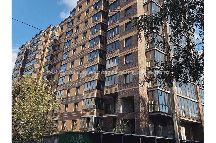 Продам квартиру, Олимпийская ул. , 3 кім., 86 м², без внутренних работ 